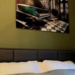 Apartment Spacious & Stylish In - Supercentral